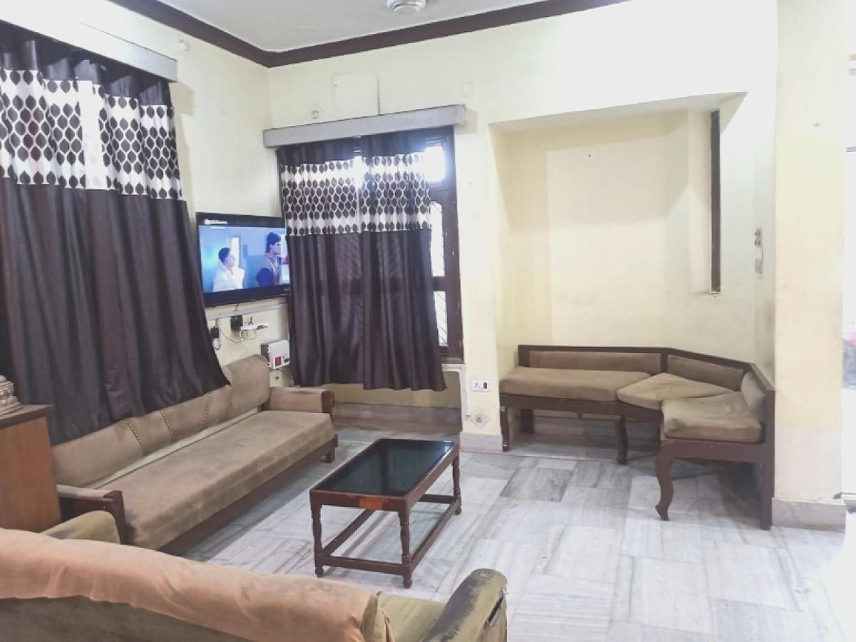 Oyo 80830 Hotel Buddha International بود جايا المظهر الخارجي الصورة